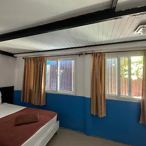 https://phiphi-film-house.hotelskophiphi.com