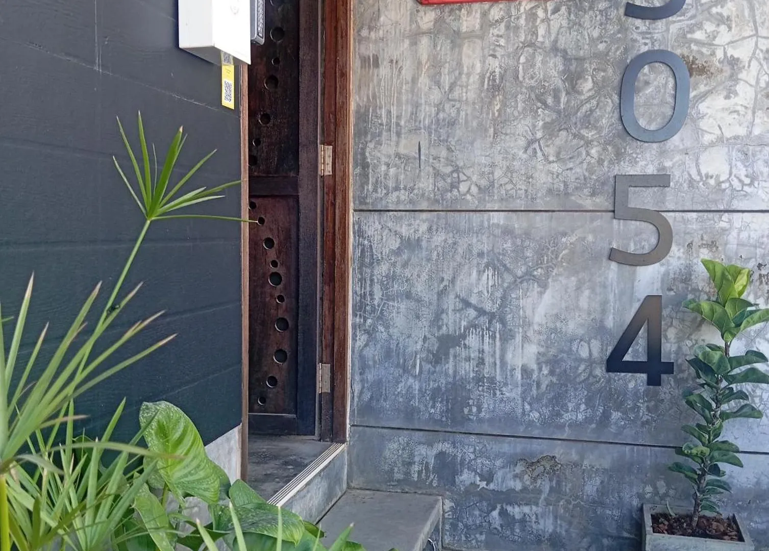 Non La Mer Hostel - Bed & Yoga Ko Lanta Thailand
