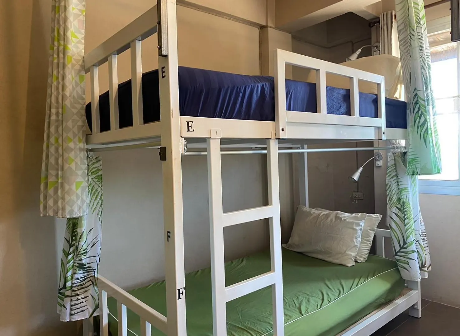 Non La Mer Hostel - Yoga&Beds Ko Lanta