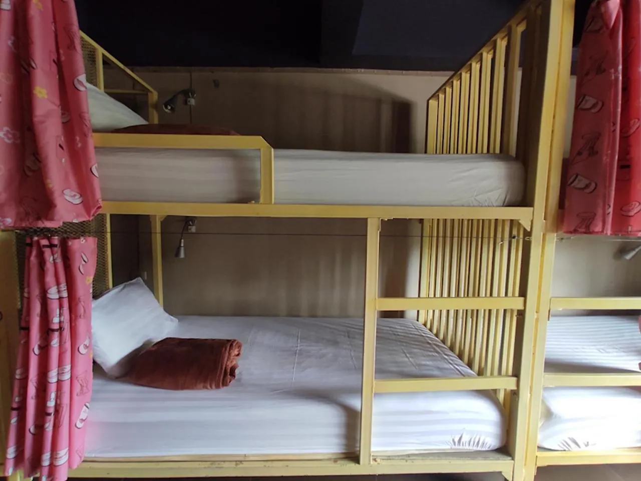 Non La Mer Hostel - Yoga&Beds Ko Lanta