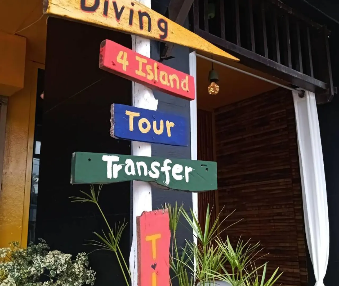 Non La Mer Hostel - Yoga&Beds Ko Lanta