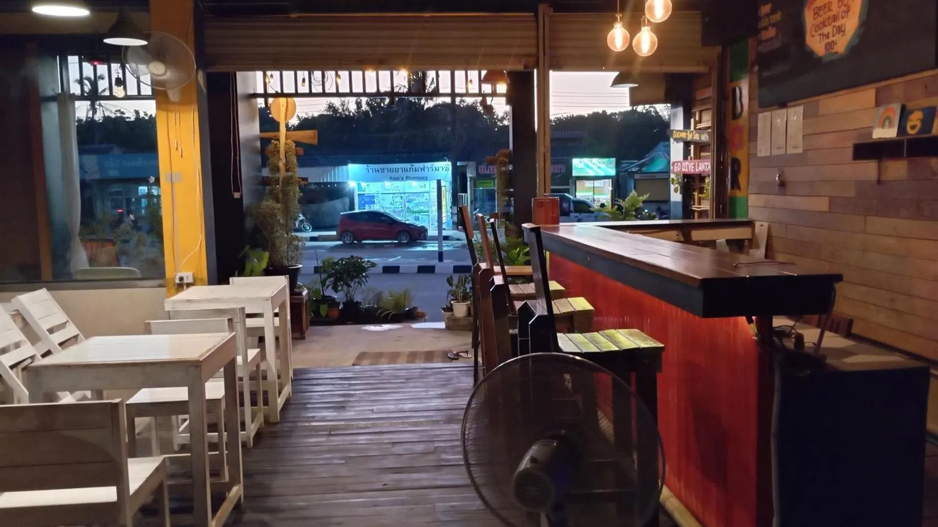 Non La Mer Hostel - Yoga&Beds Ko Lanta