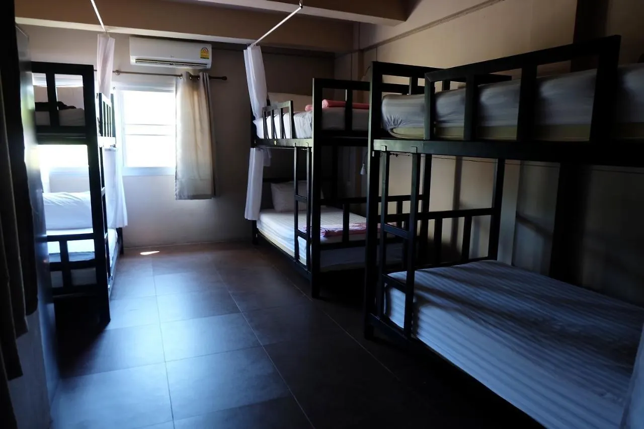 Non La Mer Hostel - Yoga&Beds Ko Lanta